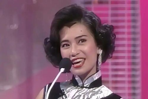 Nữ diễn viên 'Thiên Long Bát Bộ' tuyên bố ly hôn đúng ngày mừng thọ 60 tuổi giờ ra sao?
