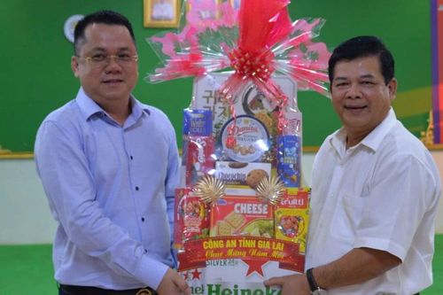 Công an tỉnh Gia Lai thăm, chúc Tết lực lượng vũ trang tại Campuchia