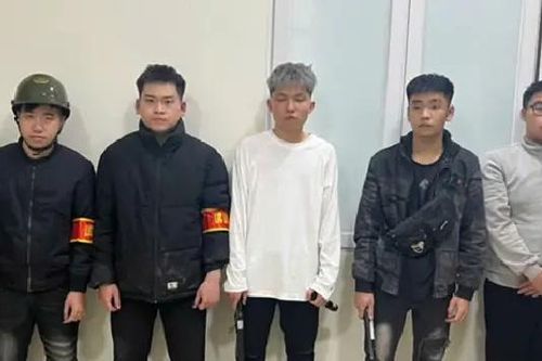 Bắt nhóm thanh niên giả danh 141 chặn xe người đi đường