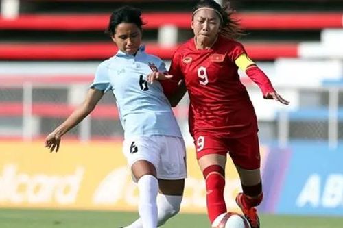 Cầu thủ nhập tịch và 'bài toán' với bóng đá nữ Việt Nam