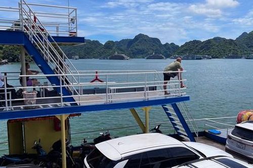 Vịnh Hạ Long thu gần 10 tỉ đồng doanh thu du lịch 3 ngày nghỉ lễ