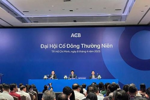 ĐHĐCĐ 2025 ACB: Đặt mục tiêu lãi 23.000 tỷ, chia cổ tức 25%, lãnh đạo ngân hàng tự tin kiểm soát nợ xấu giữa 'bão' thách thức