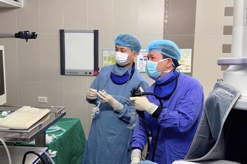 Vàng da, vàng mắt, mẩn ngứa - Cụ ông 85 tuổi nguy kịch vì tắc đường mật