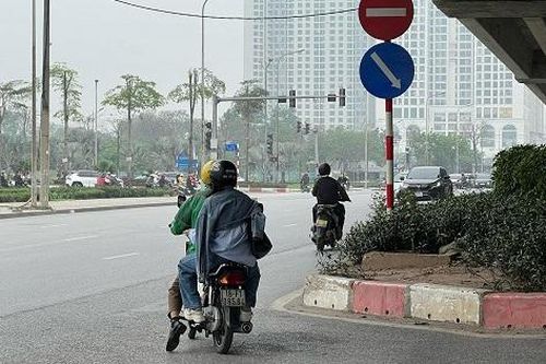 Hà Nội: Đề xuất đóng dải phân cách nút giao ngã tư Nghiêm Xuân Yêm – Phạm Tu