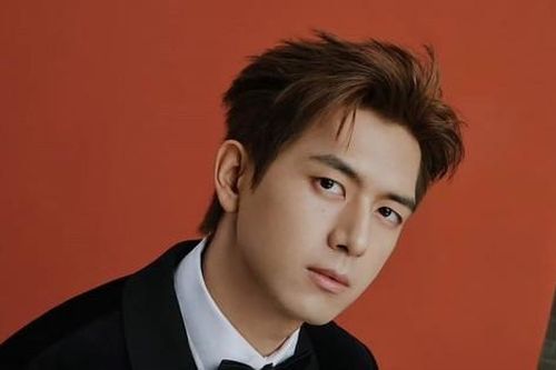Phải chăng đây là cách Lý Hiện miễn nhiễm với 'lời nguyền đại sứ Prada'?