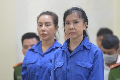 Người đàn bà 'U60' trượt dài trên con đường tội lỗi