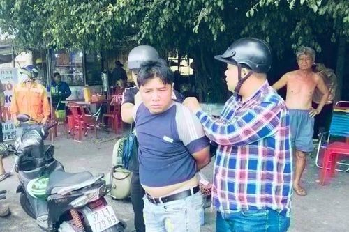 Cướp vé số ở TP.HCM chạy về Long An nhưng không thoát