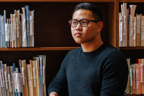 Chàng trai 29 tuổi kiếm triệu USD nhờ đưa con tỷ phú vào Harvard
