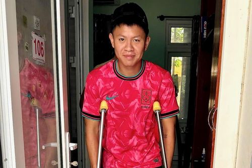 Thêm cầu thủ chấn thương nặng khi đá trên sân Mỹ Đình