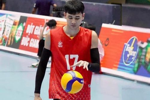 Chủ công số 1 của bóng chuyền Việt Nam thành danh từ... thủ môn bóng đá