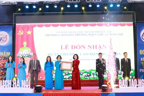 Tiếp tục đổi mới toàn diện trong đào tạo nhân lực chất lượng cao