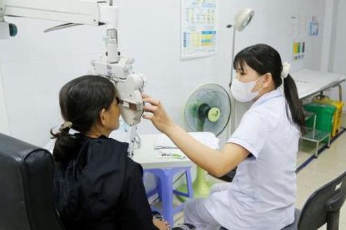 Thông tin nhân viên Bệnh viện Mắt Đà Nẵng trừng mắt với bệnh nhân là không đúng sự thật