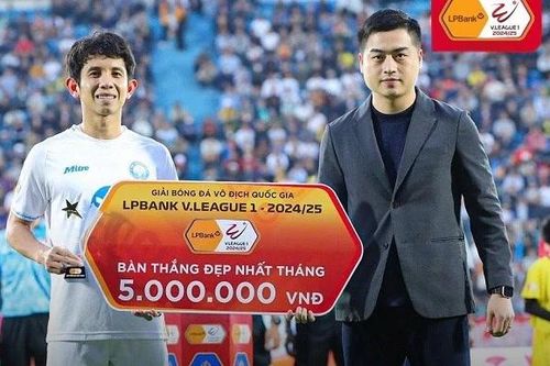 Hồng Duy giành giải Bàn thắng đẹp nhất tháng