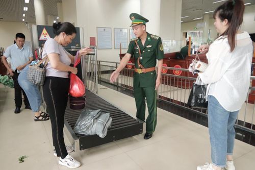 BĐBP duy trì thực hiện nghiêm nhiệm vụ, quyền hạn trong quản lý cửa khẩu, kiểm soát xuất, nhập cảnh theo quy định pháp luật