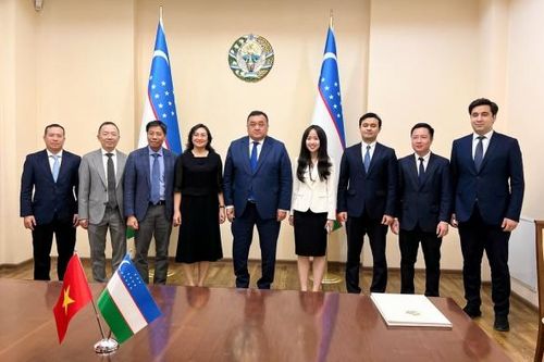 Petrovietnam thúc đẩy tiềm năng hợp tác với Uzbekistan