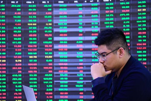 VN-Index kết phiên rời mốc 1.100 điểm