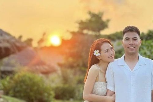 MC Mù Tạt và Đức Huy tung ảnh cực tình, xóa 'chiến tranh lạnh'