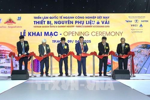 Khai mạc Triển lãm quốc tế ngành công nghiệp dệt và may – thiết bị, nguyên phụ liệu và vải 2025