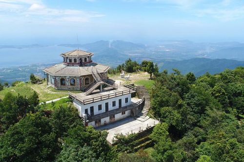 Giới trẻ đổ về Huế để 'chữa lành', gợi ý 8 điểm đến không thể bỏ lỡ tại vùng đất Cố đô