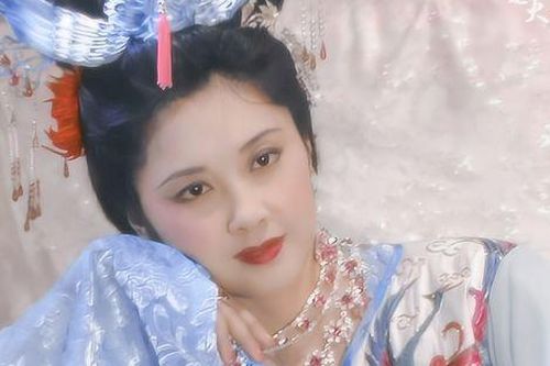 Đệ nhất mỹ nhân Tây Du Ký: 73 tuổi vẫn trẻ đẹp, sống hạnh phúc bên chồng cưng chiều