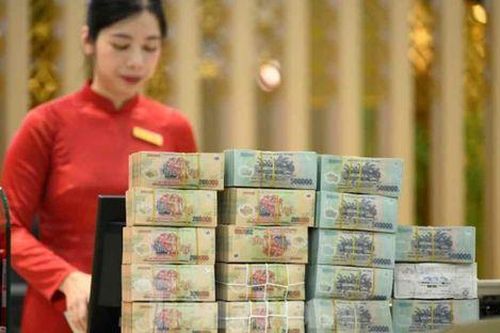 Lãi suất ngân hàng sẽ điều chỉnh thế nào trước áp lực thuế quan của Mỹ?