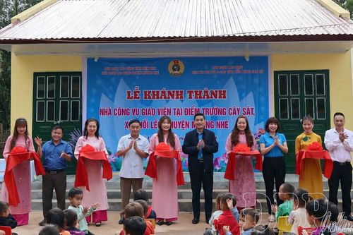 Liên đoàn Lao động tỉnh khánh thành nhà công vụ giáo viên tại huyện Mường Nhé