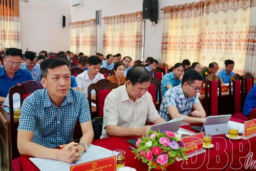 HĐND huyện Mường Chà họp kỳ thứ 17