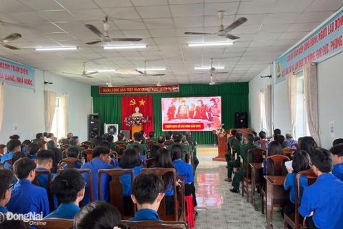 Trảng Bom tổ chức chương trình Ký ức tháng 4