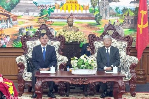 Đoàn công tác của Đồng Nai thăm, làm việc và chúc Tết cổ truyền tại tỉnh Champasak, Lào