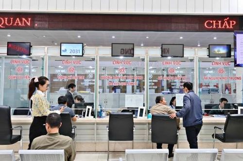 100% các sở, ngành, địa phương xếp loại xuất sắc về chất lượng phục vụ người dân, doanh nghiệp trong thực hiện thủ tục hành chính