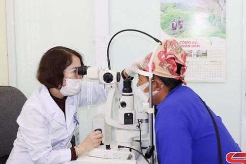Đem lại ánh sáng cho người bệnh