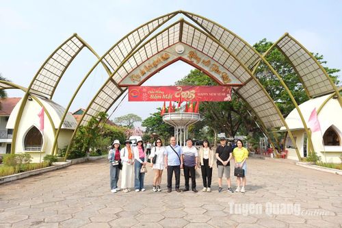 Làng nổi Tân Lập – Vẻ đẹp miền Tây