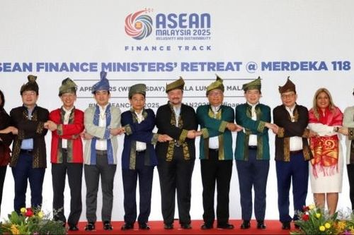 Nhiều vấn đề quan trọng về tài chính, thương mại được các Bộ trưởng Tài chính quan tâm thảo luận tại AFMGM 12