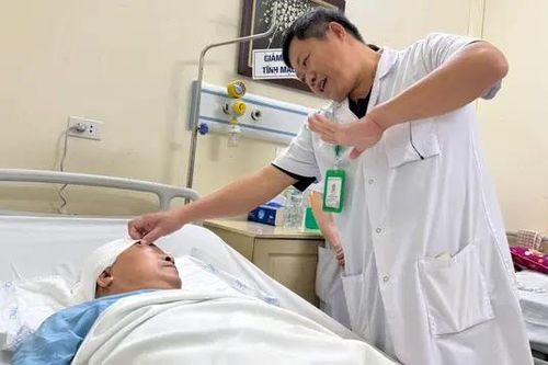 Phẫu thuật phối hợp hai đường mổ, loại bỏ khối u não