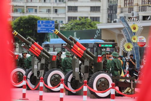 15 khẩu pháo bắn mừng đại lễ 30/4, đầu đạn rơi ở đâu?