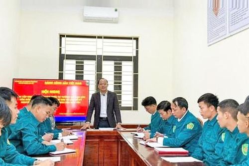 Nâng cao 'tính Đảng' trong cán bộ, đảng viên