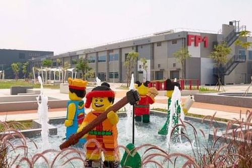 Khánh thành nhà máy LEGO trung hòa carbon đầu tiên trên thế giới