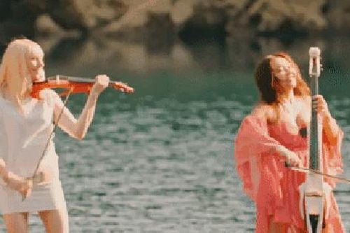Quảng bá vẻ đẹp di sản Vịnh Hạ Long qua MV 'Victory - Bond in Vietnam'