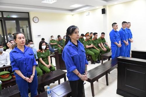 Quá khứ tội lỗi của bà trùm Dung 'Thà'