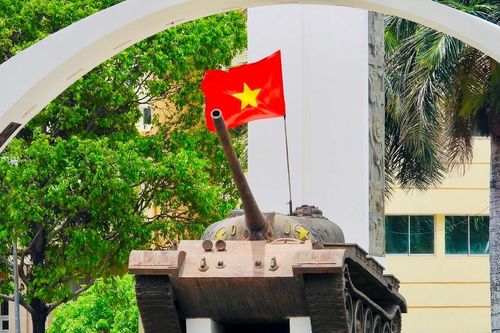 Chuyện về chiếc xe tăng T-54 trên Tượng đài Chiến thắng Buôn Ma Thuột