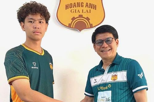 HAGL chiêu mộ thủ môn Thái Lan gốc Việt