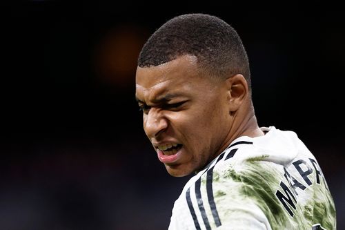 Điểm yếu khiến Real Madrid thua đậm Arsenal