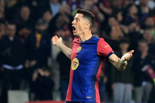 Lewandowski cho Xavi sáng mắt
