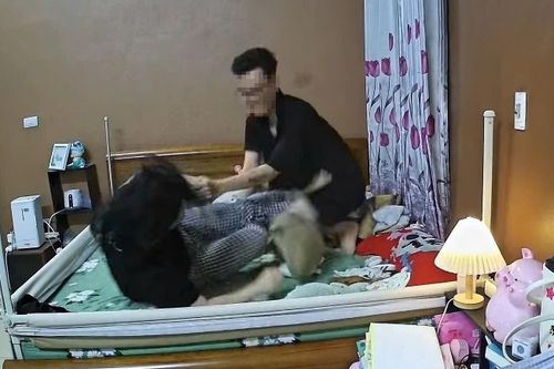 Clip người đàn ông đánh đập vợ mới sinh con 5 tháng gây phẫn nộ