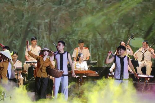 Khai mạc Hội diễn nghệ thuật quần chúng Công an Nhân dân khu vực 3