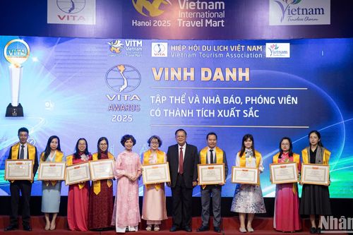 VITA AWARDS 2025: Vinh danh 155 tập thể và 69 cá nhân xuất sắc trong ngành du lịch