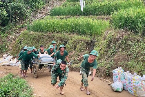 Giọt mồ hôi trong tháng đầu huấn luyện