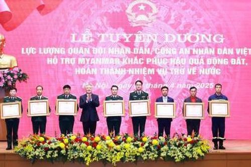 Vietjet được Thủ tướng Chính phủ tặng bằng khen về thành tích tham gia cứu nạn, cứu hộ, cứu trợ tại Myanmar