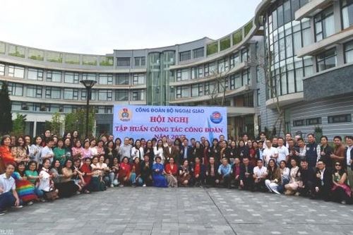 Tăng cường kỹ năng tổ chức hoạt động tập thể, xây dựng tình đoàn kết, hướng tới kỷ niệm 80 năm thành lập ngành Ngoại giao