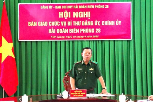 Bàn giao chức vụ Bí thư Đảng ủy, Chính ủy Hải đoàn Biên phòng 28